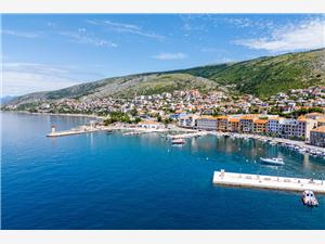 Apartments Marija Senj, Size 90.00 m2, Airline distance to the sea 250 m, Airline distance to town centre 700 m