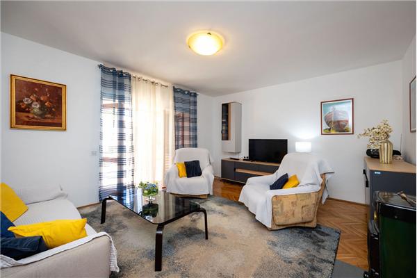 House K1, for 8 persons