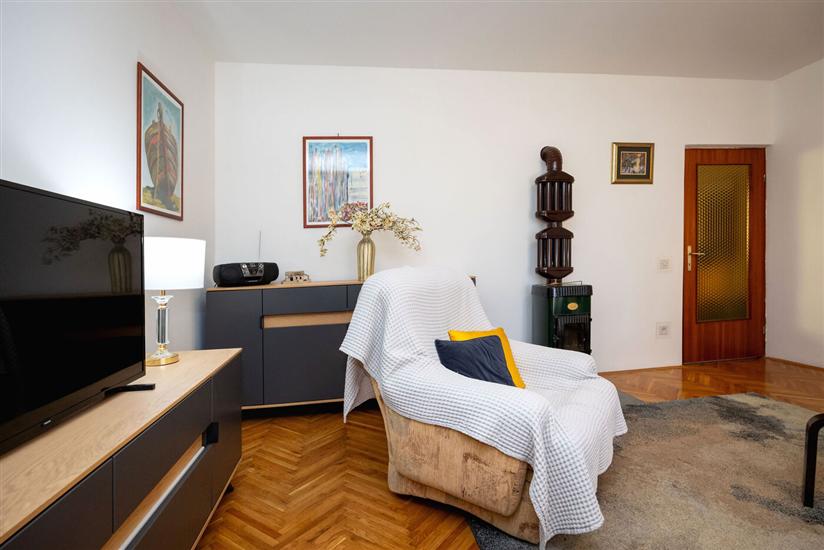 House K1, for 8 persons