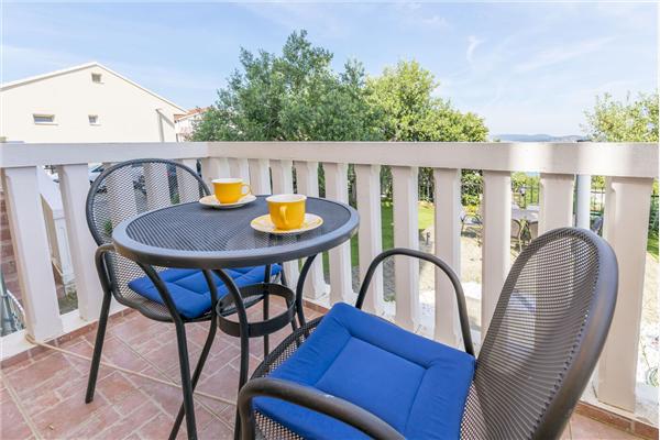 Apartment A1, for 6 persons