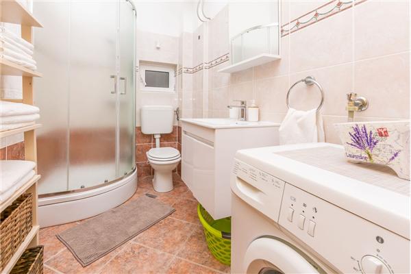 Apartment A1, for 6 persons