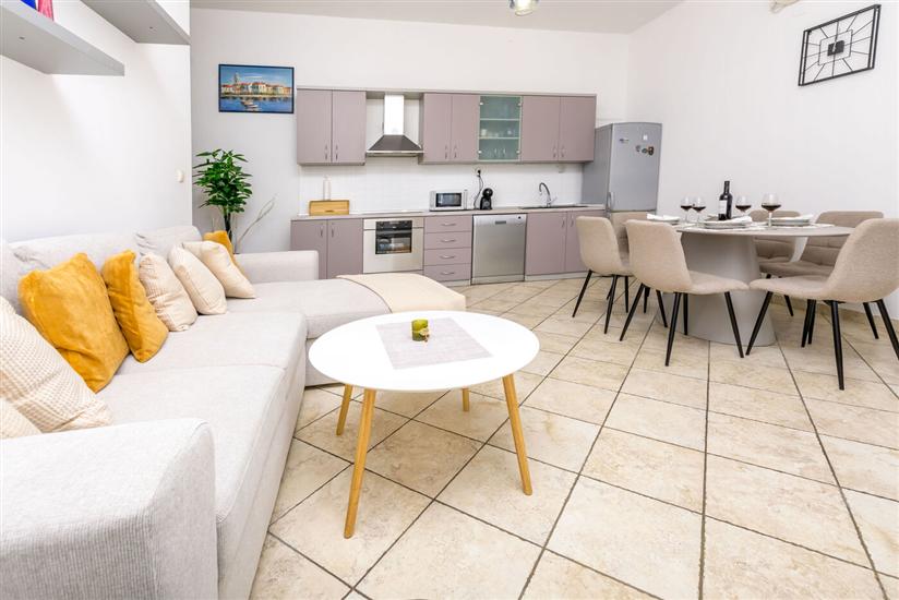Apartment A1, for 6 persons