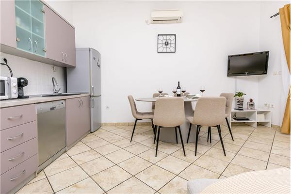 Apartment A1, for 6 persons