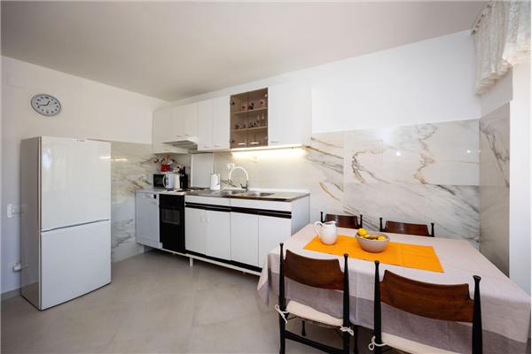 House K1, for 8 persons