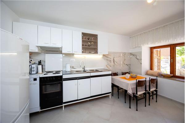 House K1, for 8 persons