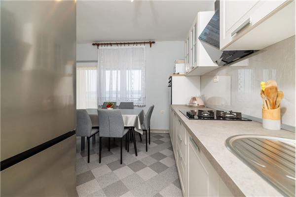 Apartment A2, for 6 persons