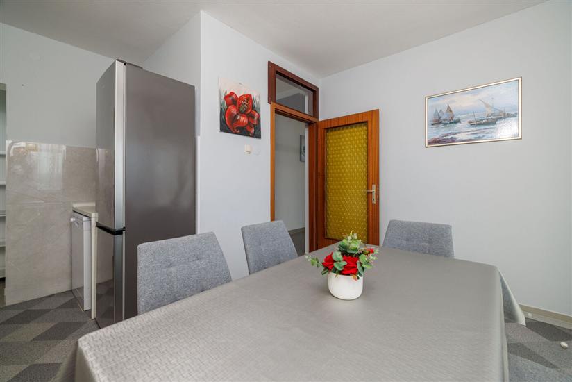 Apartment A2, for 6 persons