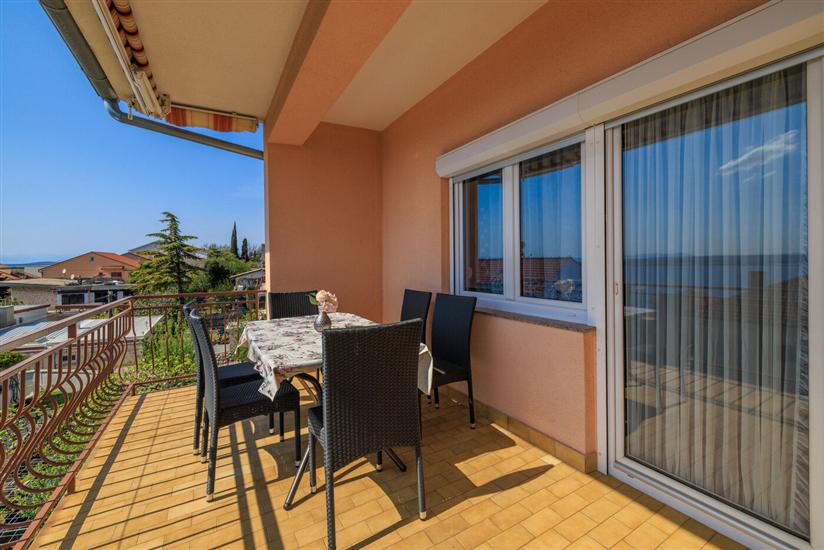 Apartment A2, for 6 persons