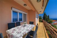 Apartment A2, for 6 persons