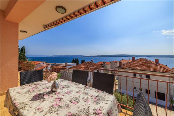 Apartment A2, for 6 persons