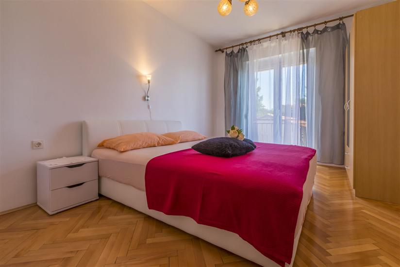 Apartment A2, for 6 persons