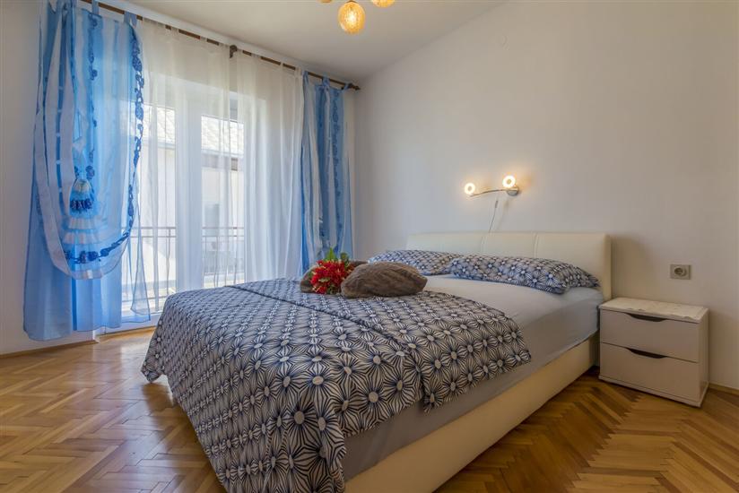 Apartment A2, for 6 persons