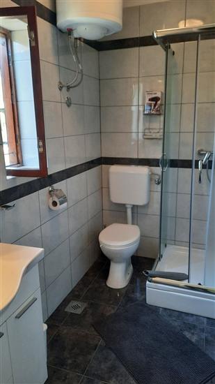 Apartment A1, for 5 persons
