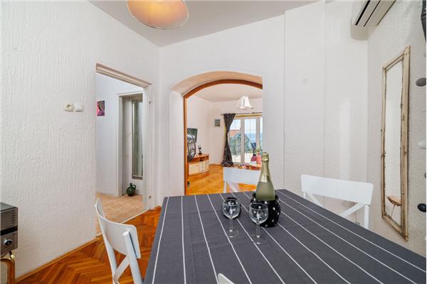 Apartment A1, for 5 persons