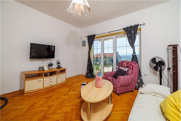 Apartment A1, for 5 persons