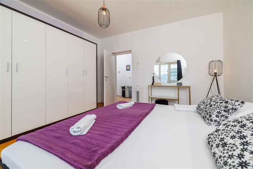 Apartment A1, for 5 persons