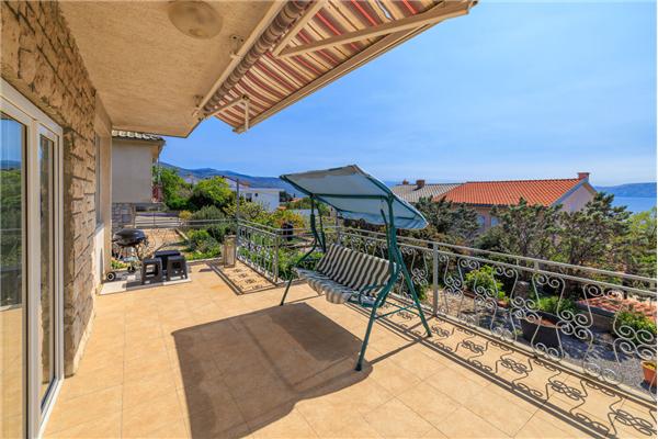 Apartment A1, for 5 persons