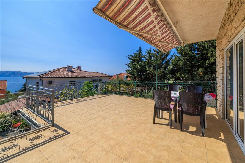 Apartment A1, for 5 persons