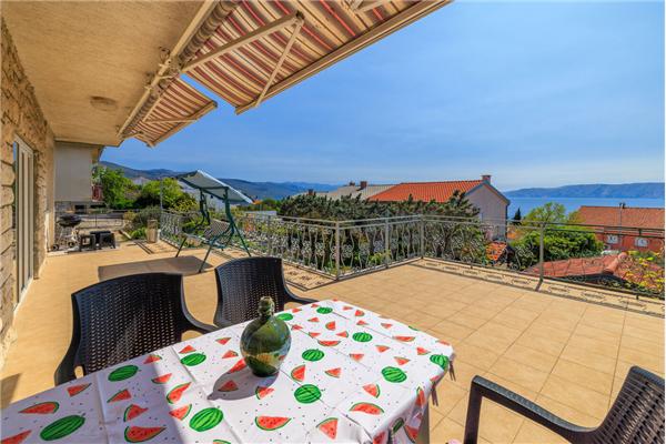 Apartment A1, for 5 persons