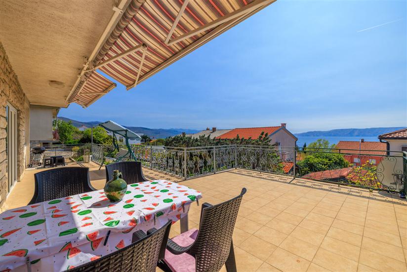 Apartment A1, for 5 persons