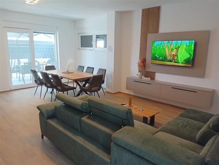 House K1, for 8 persons