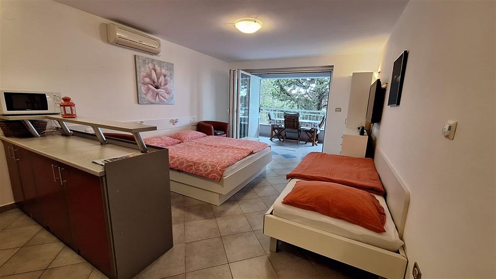 Apartment A1, for 3 persons