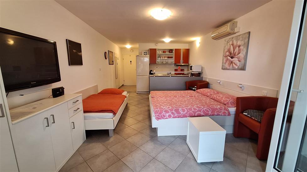 Apartment A1, for 3 persons