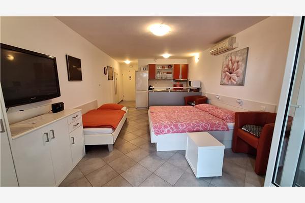 Apartment A1, for 3 persons