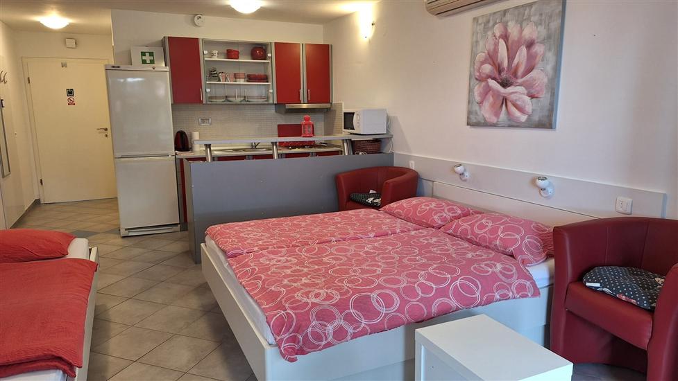 Apartment A1, for 3 persons