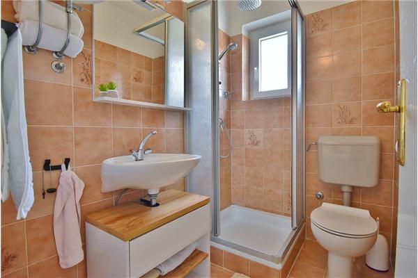 Apartment A1, for 6 persons