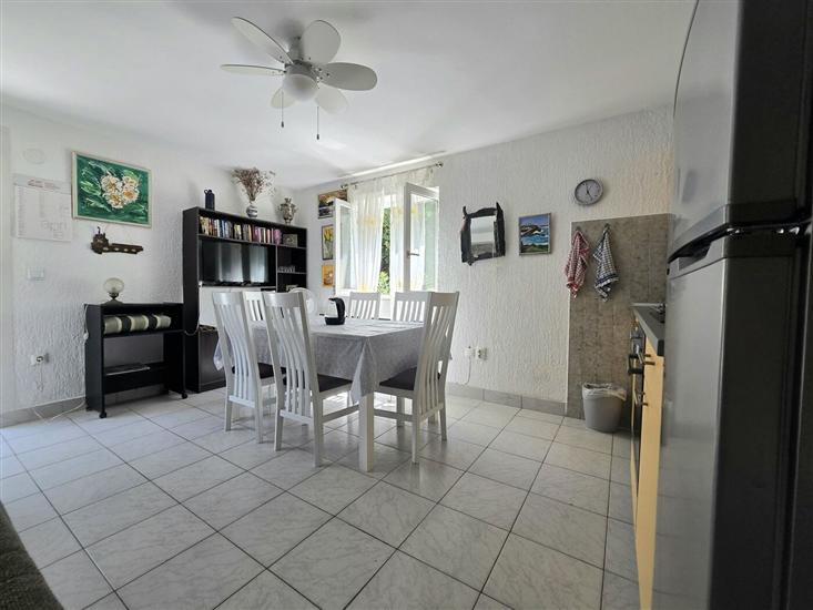 Apartment A2, for 3 persons