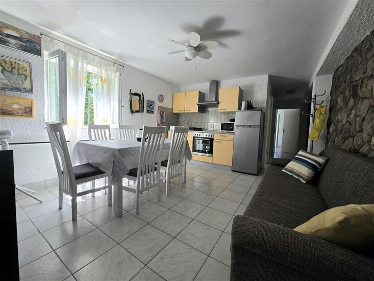 Apartment A2, for 3 persons