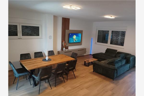 House K1, for 8 persons