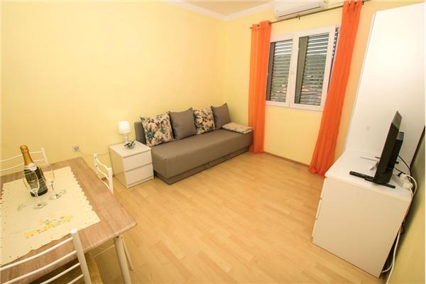 Apartment A1, for 3 persons