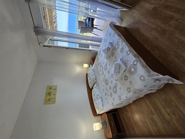 Apartment A1, for 6 persons