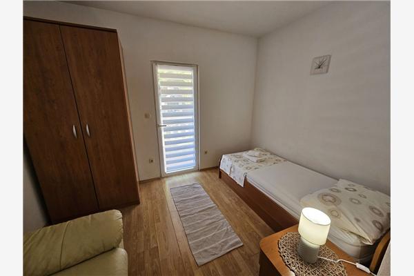 Apartment A1, for 6 persons