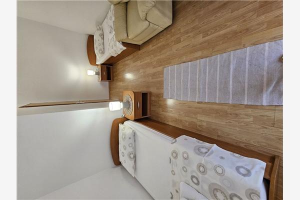 Apartment A1, for 6 persons