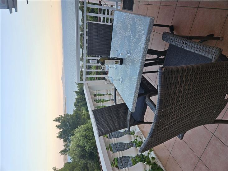 Apartment A1, for 6 persons