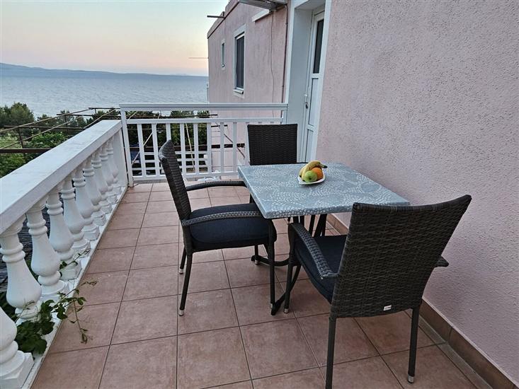 Apartment A1, for 6 persons