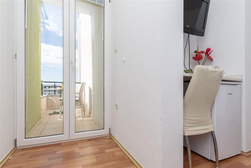 Room S3, for 2 persons