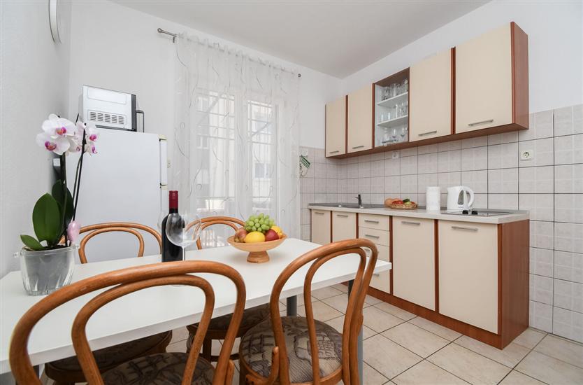 Apartment A4, for 4 persons