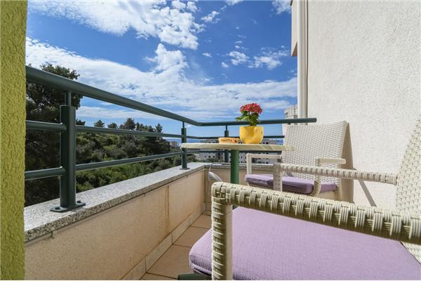 Room S3, for 2 persons