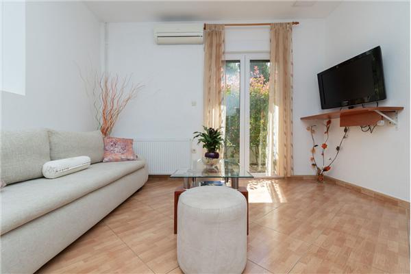 Apartment A6, for 4 persons