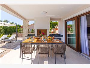 Villa Navis Dobrinj - island Krk, Size 160.00 m2, Accommodation with pool, Airline distance to town centre 850 m