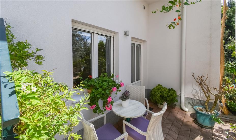 Apartment A7, for 2 persons