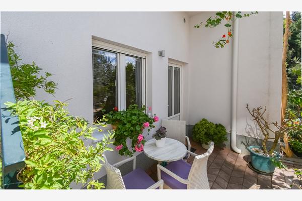 Apartment A7, for 2 persons