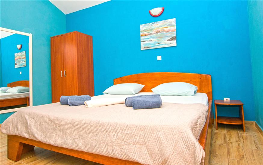 Apartment A1, for 5 persons