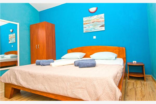 Apartment A1, for 5 persons