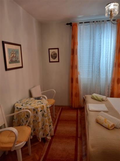 Room S3, for 2 persons