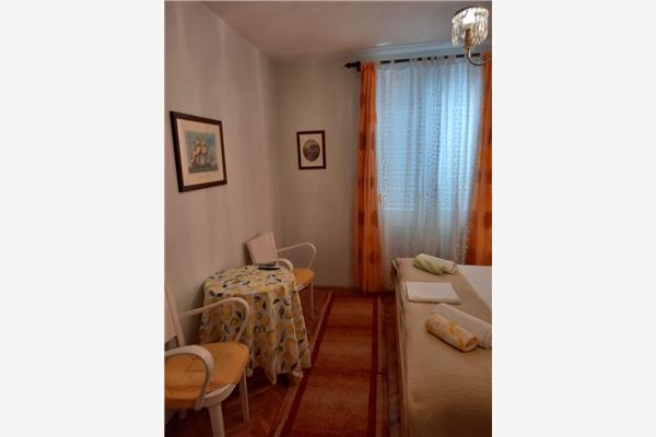 Room S3, for 2 persons